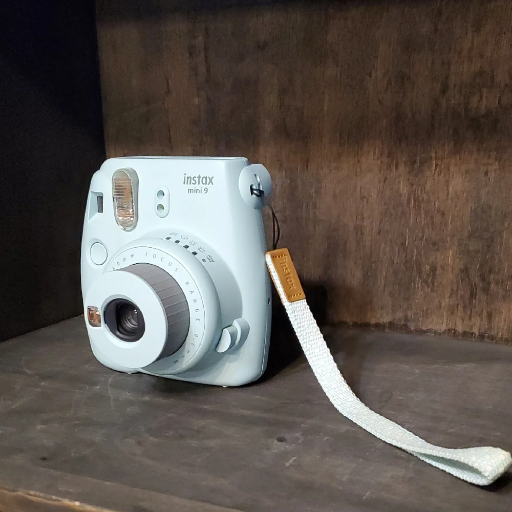 Instax Mini 9 Instant Camera - Mint Green
